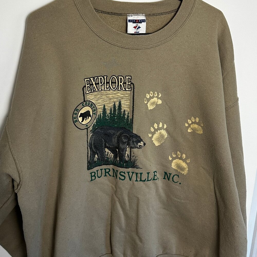 Vintage Graphic Bear Crewneck (XXL)